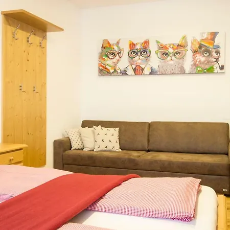 Farm stay Hinterstrasser
