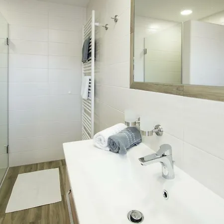 Hinterstrasser 팜스테이 *