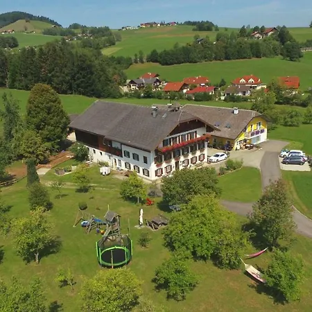 Hinterstrasser בית חווה